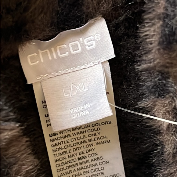 Chico’s feather knit jacquard animal print poncho - Picture 3 of 6